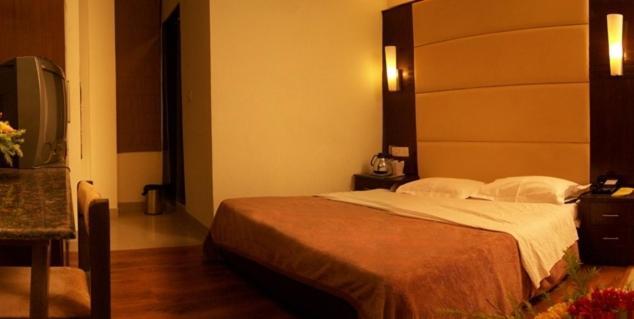 แฟ็บโฮเต็ล อศุ พาเลซ Hotel เดลี ภายนอก รูปภาพ
